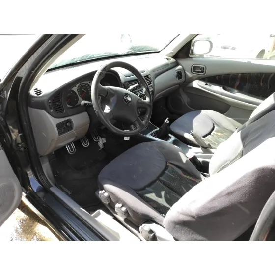 NISSAN ALMERA (N16/E) '2001 2.2 16V TURBODIESEL CAT NEGRO