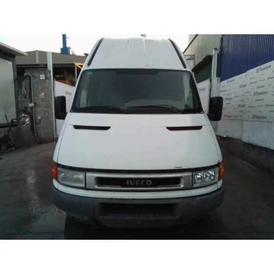 IVECO 35S15 '2003 CAJA CERRADA BLANCA
