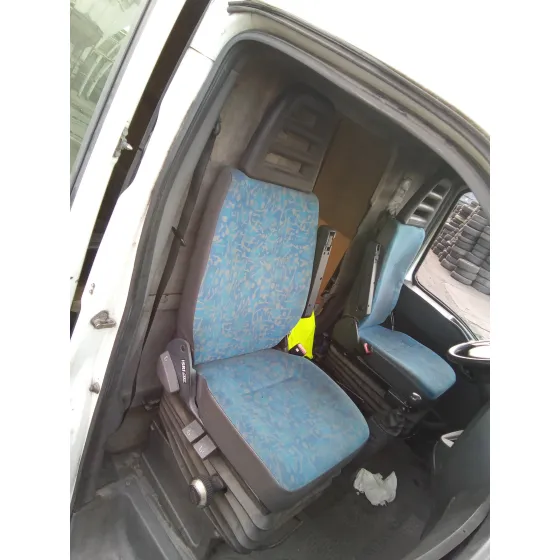 IVECO 35S15 '2003 CAJA CERRADA BLANCA
