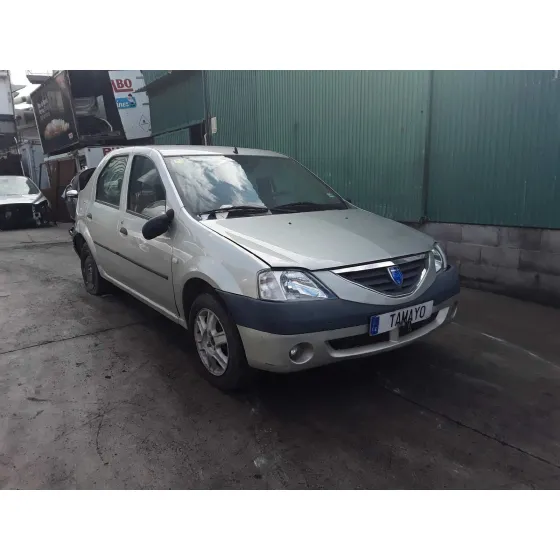 DACIA LOGAN '2006 BASICO DORADO