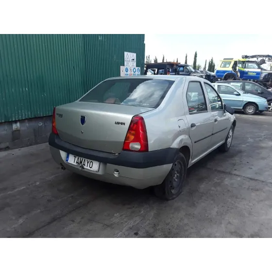 DACIA LOGAN '2006 BASICO DORADO