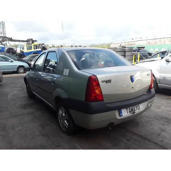 DACIA LOGAN '2006 BASICO DORADO