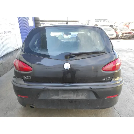 ALFA ROMEO 147 (190) '2004 1.9 JTD DISTINCTIVE AZUL MARINO