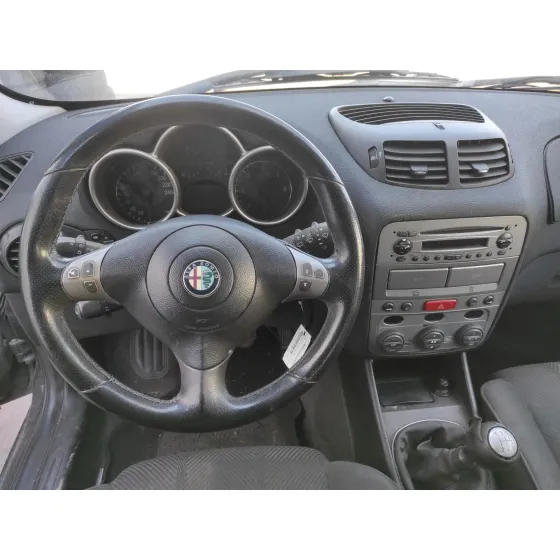 ALFA ROMEO 147 (190) '2004 1.9 JTD DISTINCTIVE AZUL MARINO