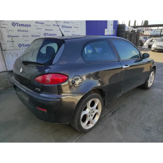 ALFA ROMEO 147 (190) '2004 1.9 JTD DISTINCTIVE AZUL MARINO