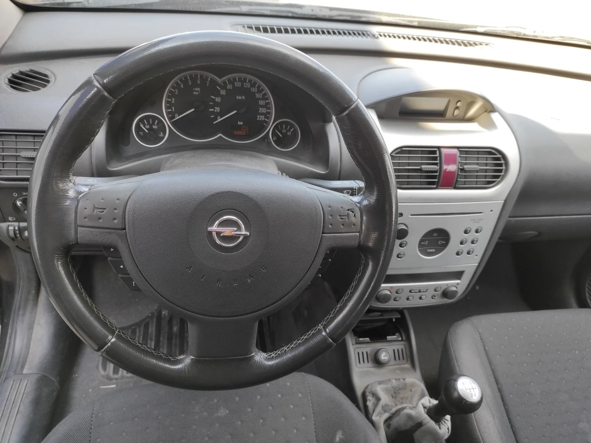 OPEL CORSA C OPEL CORSA C '2002 1.4 16V NEGRO 2000
