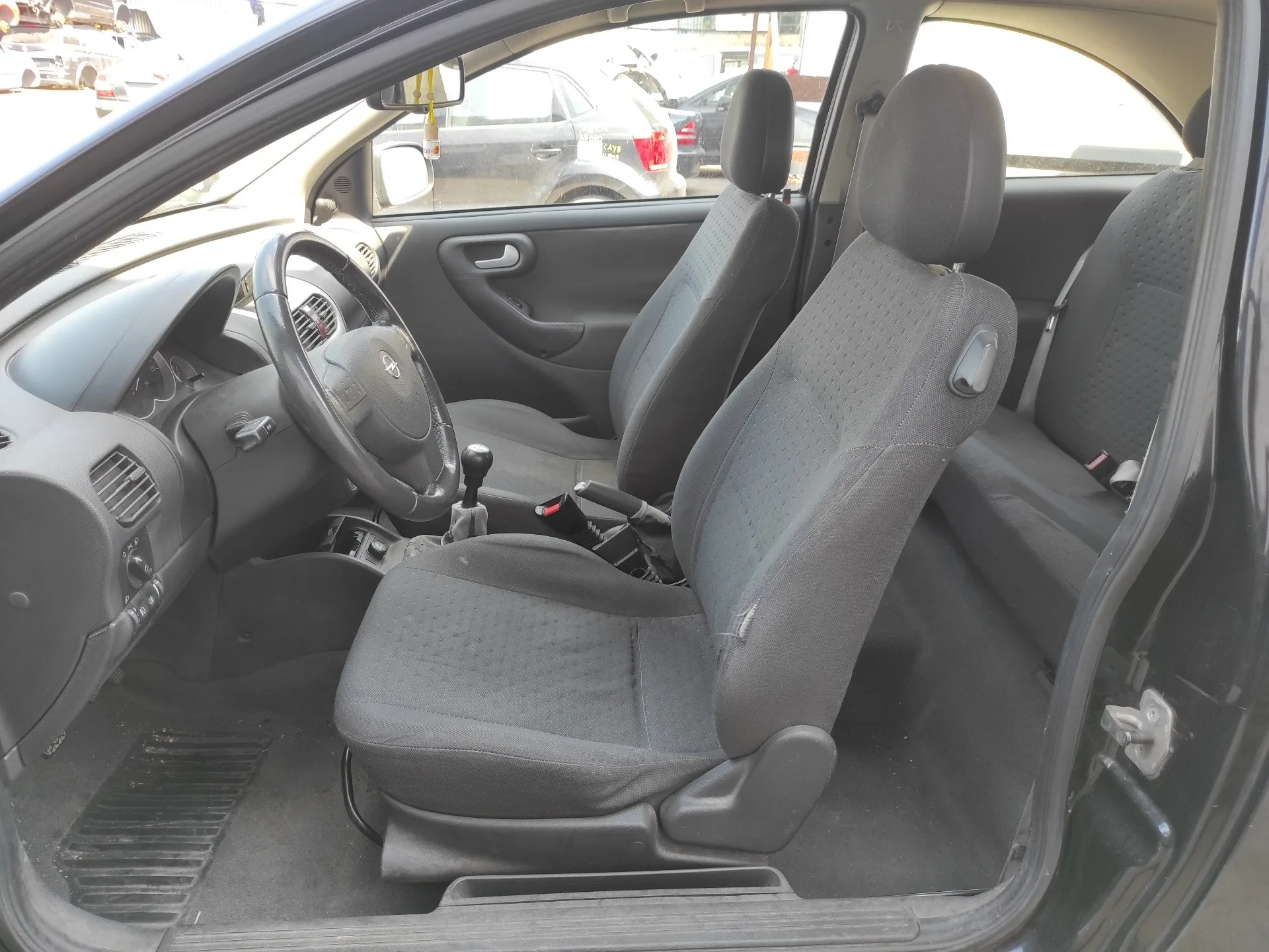 OPEL CORSA C OPEL CORSA C '2002 1.4 16V NEGRO 2000