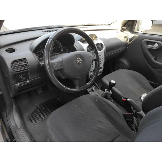 OPEL CORSA C '2002 1.4 16V NEGRO