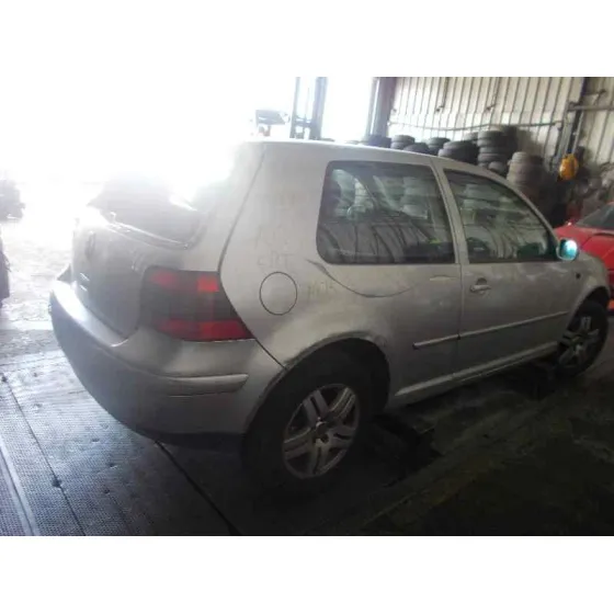 VOLKSWAGEN GOLF IV BERLINA (1J1) '2001 1.6 16V PLATA