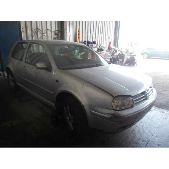 VOLKSWAGEN GOLF IV BERLINA (1J1) '2001 1.6 16V PLATA