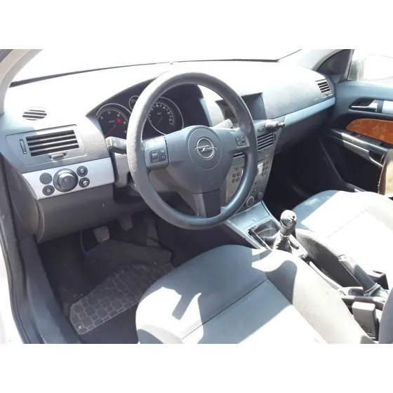 OPEL ASTRA GTC '2005 * PLATA