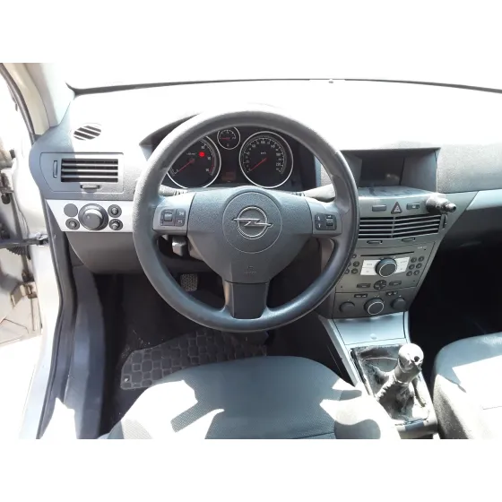 OPEL ASTRA GTC '2005 * PLATA