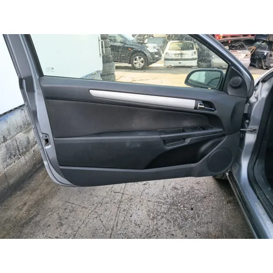 Opel ASTRA H GTC (A04) 2005