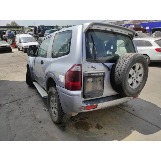 MITSUBISHI MONTERO (V60/V70) '2006 3.2 DI-D CAT BLANCO