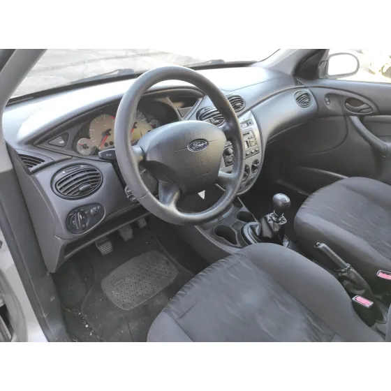 FORD FOCUS BERLINA (CAK) '2004 1.8 TDCI CAT PLATA