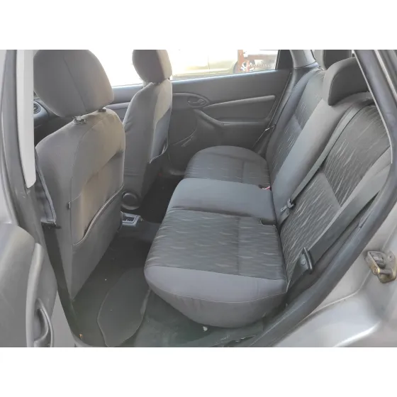FORD FOCUS BERLINA (CAK) '2004 1.8 TDCI CAT PLATA