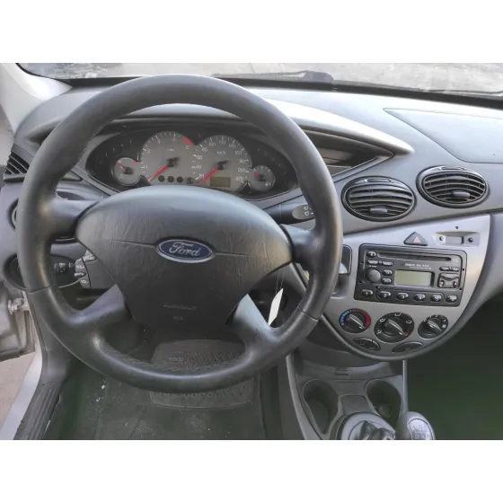 FORD FOCUS BERLINA (CAK) '2004 1.8 TDCI CAT PLATA