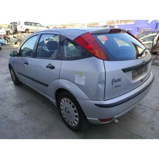 FORD FOCUS BERLINA (CAK) '2004 1.8 TDCI CAT PLATA