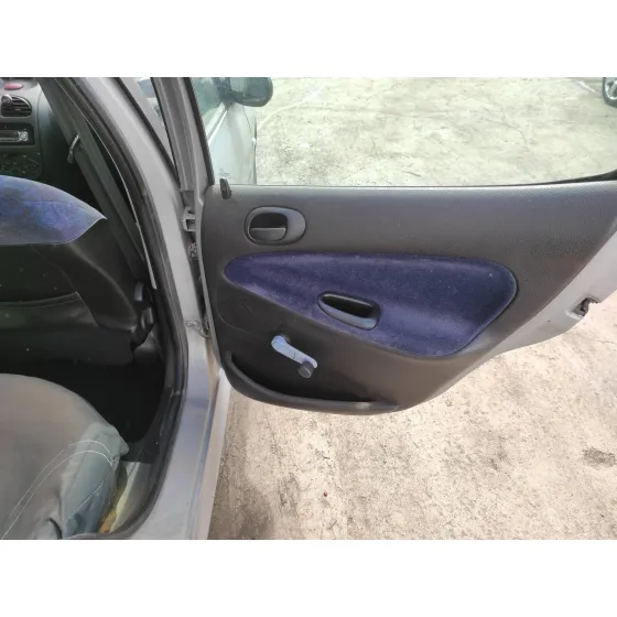 PEUGEOT 206 BERLINA '2001 1.4 PLATA