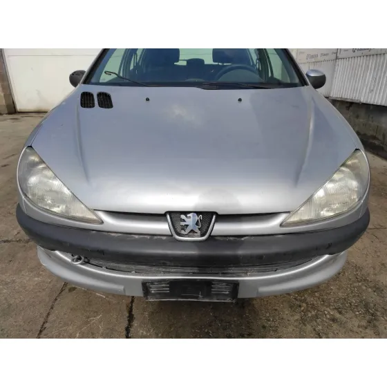 PEUGEOT 206 BERLINA '2001 1.4 PLATA