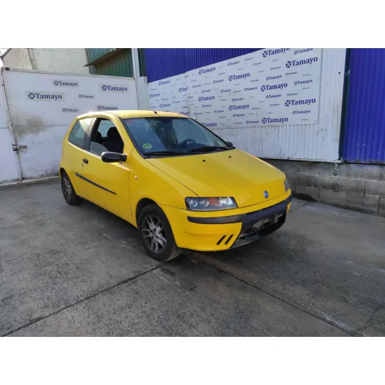 FIAT PUNTO BERLINA (188) '2001 1.2 16V CAT AMARILLO