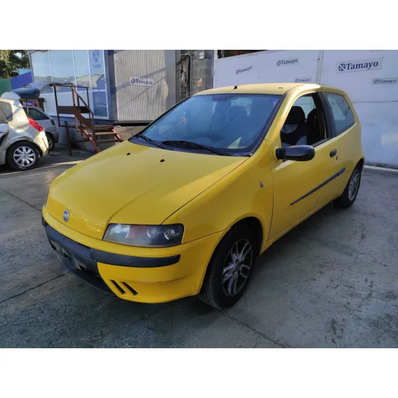 FIAT PUNTO BERLINA (188) '2001 1.2 16V CAT AMARILLO