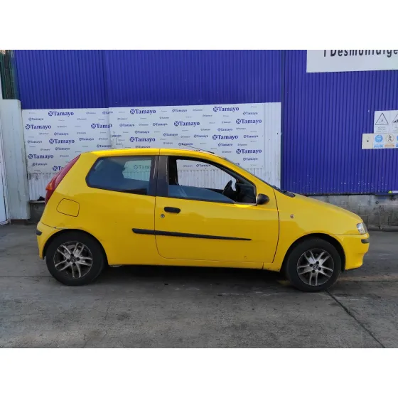 FIAT PUNTO BERLINA (188) '2001 1.2 16V CAT AMARILLO