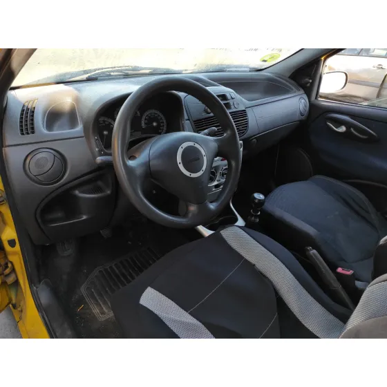 FIAT PUNTO BERLINA (188) '2001 1.2 16V CAT AMARILLO