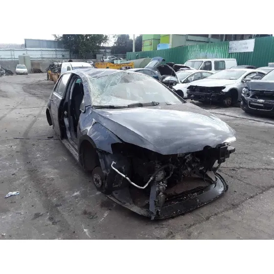VOLKSWAGEN GOLF VII LIM. (5G1) '2015 1.6 TDI DPF NEGRO