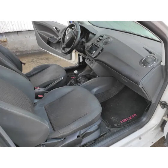 SEAT IBIZA SC (6J1) '2010 1.4 TDI BLANCO