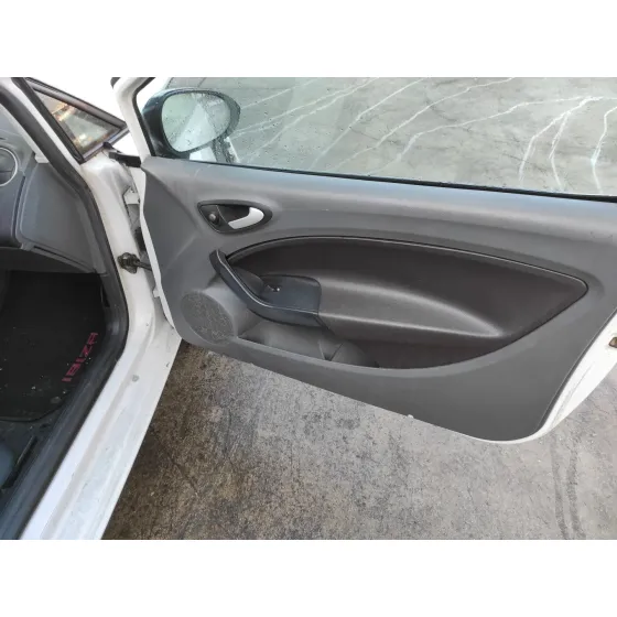 SEAT IBIZA SC (6J1) '2010 1.4 TDI BLANCO
