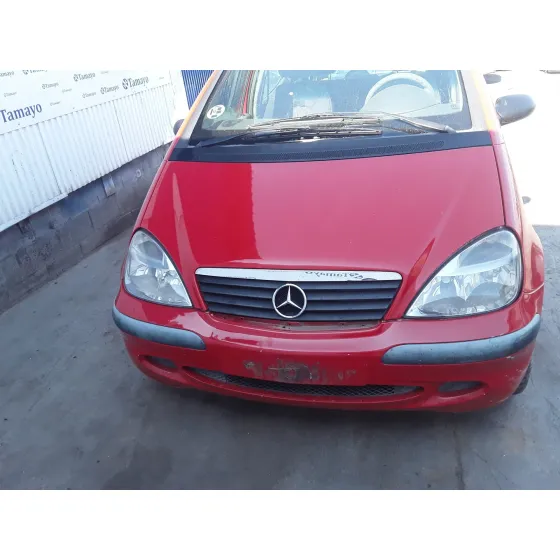 MERCEDES CLASE A (W168) '2001 1.6 CAT ROJO