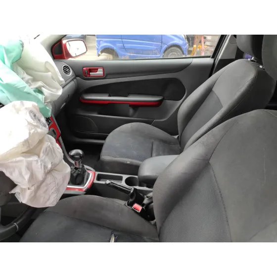 FORD FOCUS BERLINA (CAP) '2006 1.8 TDCI TURBODIESEL CAT GRANATE