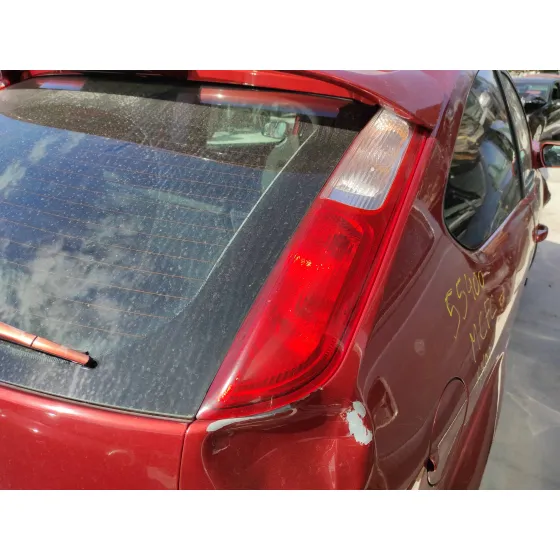 FORD FOCUS BERLINA (CAP) '2006 1.8 TDCI TURBODIESEL CAT GRANATE