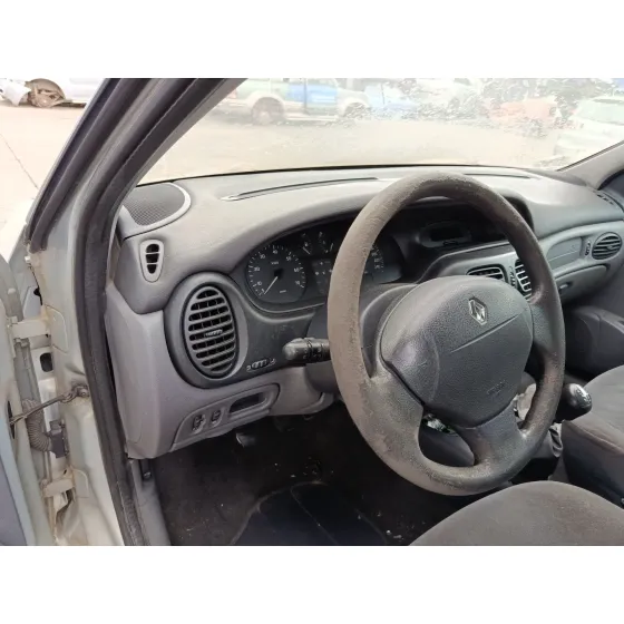 Renault MEGANE I GRANDTOUR (KA0/1_) 2001