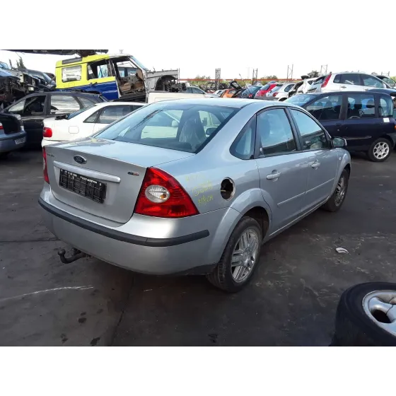 FORD FOCUS BERLINA (CAP) '2006 TREND PLATA