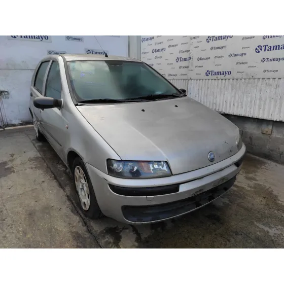 FIAT PUNTO BERLINA (188) '2002 1.2 8V ELX (I) PLATA