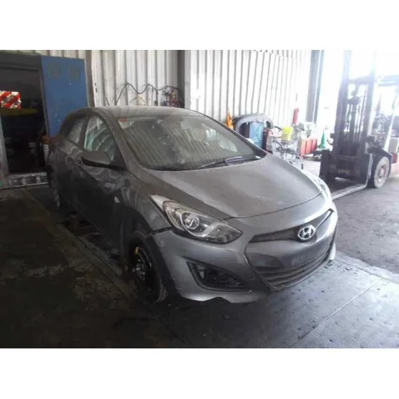 HYUNDAI I30 (GD) '2012 1.4 CRDI CAT GRIS