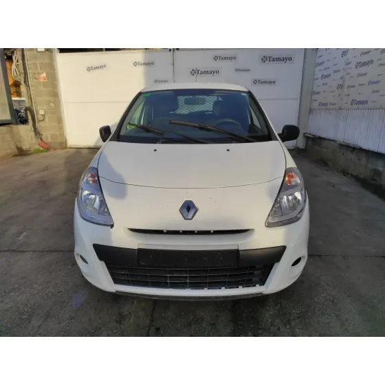 RENAULT CLIO III '2013 * BLANCO -CLIENTE ENVIA FACTURA