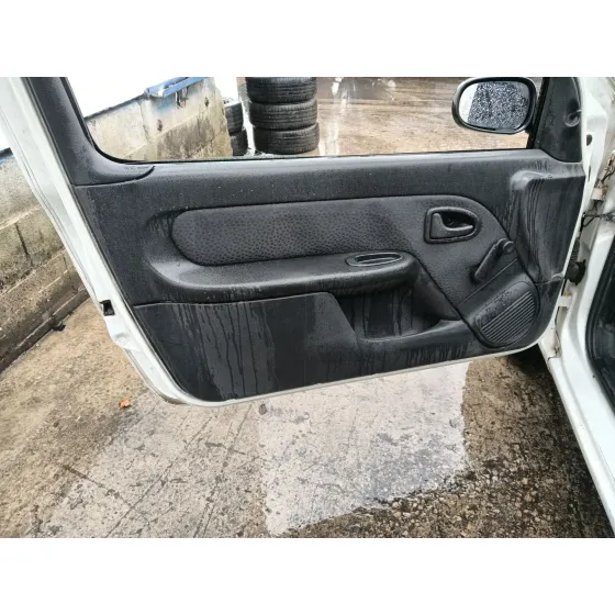 Renault CLIO II (BB_, CB_) 2005