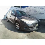 RENAULT MEGANE III BERLINA 5 P RENAULT MEGANE III BERLINA 5 P '2010 1.5 DCI DIESEL CAT GRIS OSCURO 2008