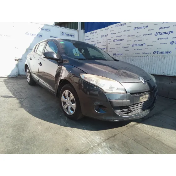 RENAULT MEGANE III BERLINA 5 P '2010 1.5 DCI DIESEL CAT GRIS OSCURO