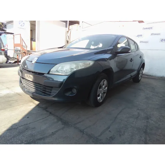 RENAULT MEGANE III BERLINA 5 P '2010 1.5 DCI DIESEL CAT GRIS OSCURO