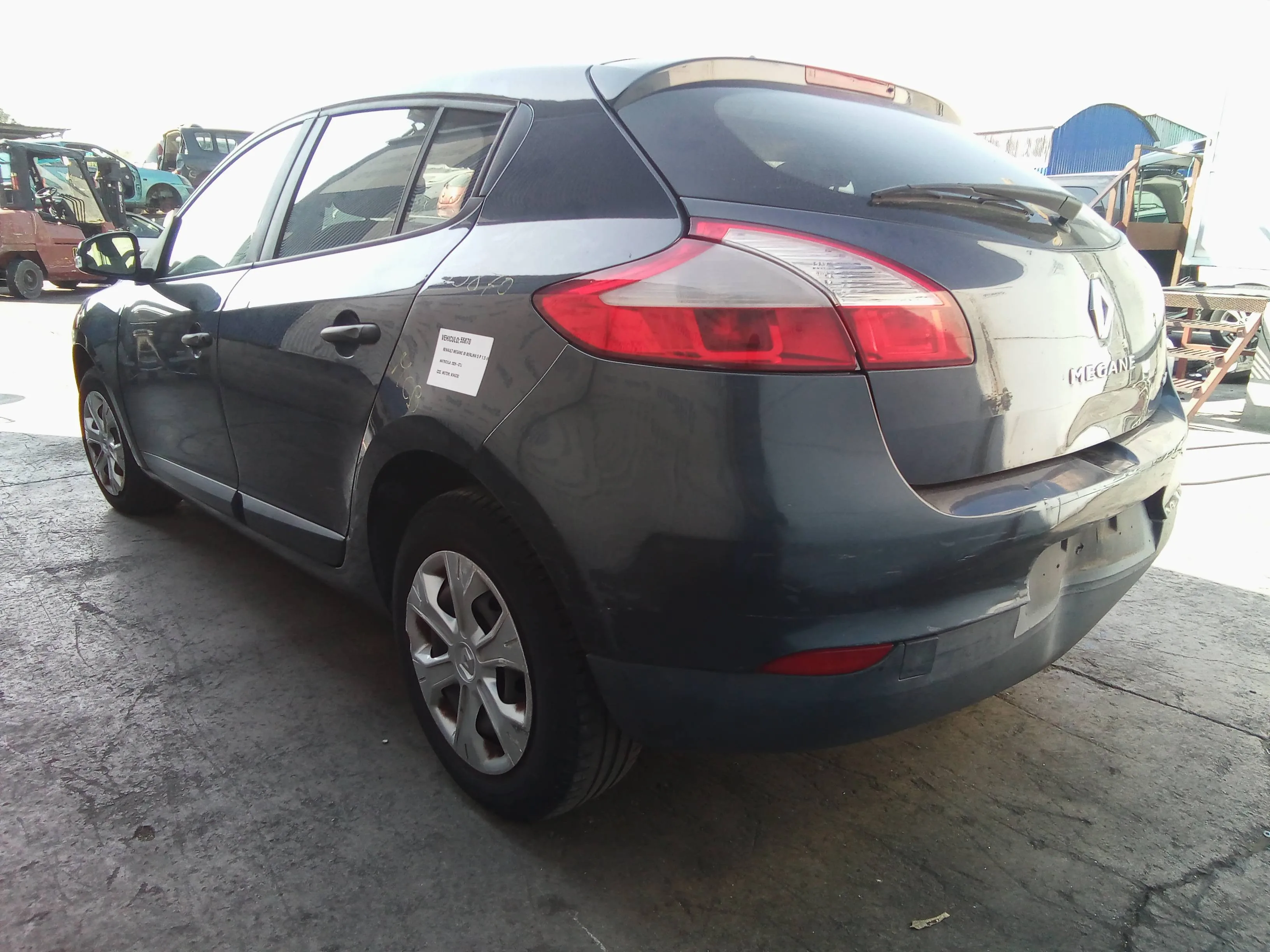 RENAULT MEGANE III BERLINA 5 P RENAULT MEGANE III BERLINA 5 P '2010 1.5 DCI DIESEL CAT GRIS OSCURO 2008