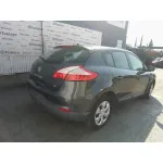 RENAULT MEGANE III BERLINA 5 P RENAULT MEGANE III BERLINA 5 P '2010 1.5 DCI DIESEL CAT GRIS OSCURO 2008