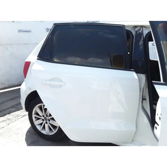 VOLKSWAGEN POLO (6C1) '2015 HIGHLINE BLUEMOTION BLANCO