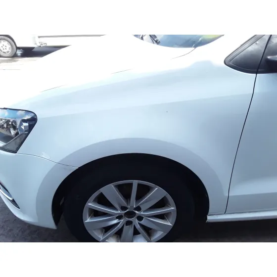 VOLKSWAGEN POLO (6C1) '2015 HIGHLINE BLUEMOTION BLANCO