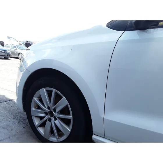 VOLKSWAGEN POLO (6C1) '2015 HIGHLINE BLUEMOTION BLANCO