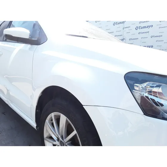 VOLKSWAGEN POLO (6C1) '2015 HIGHLINE BLUEMOTION BLANCO