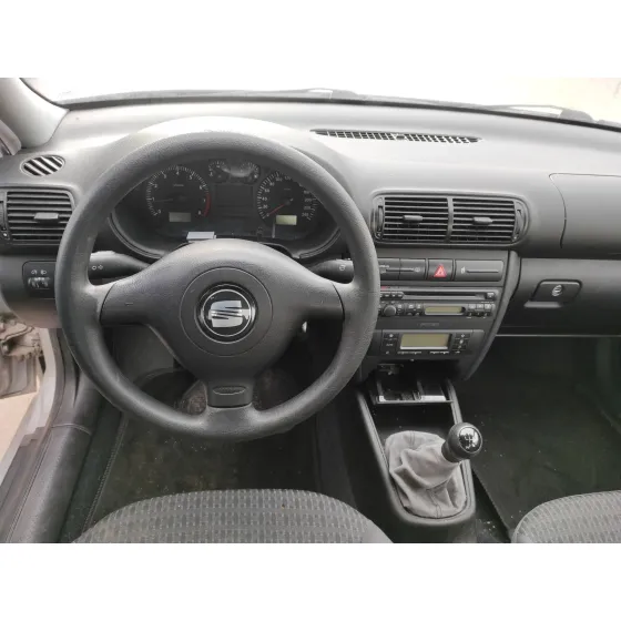 SEAT TOLEDO (1M2) '2004 * PLATA